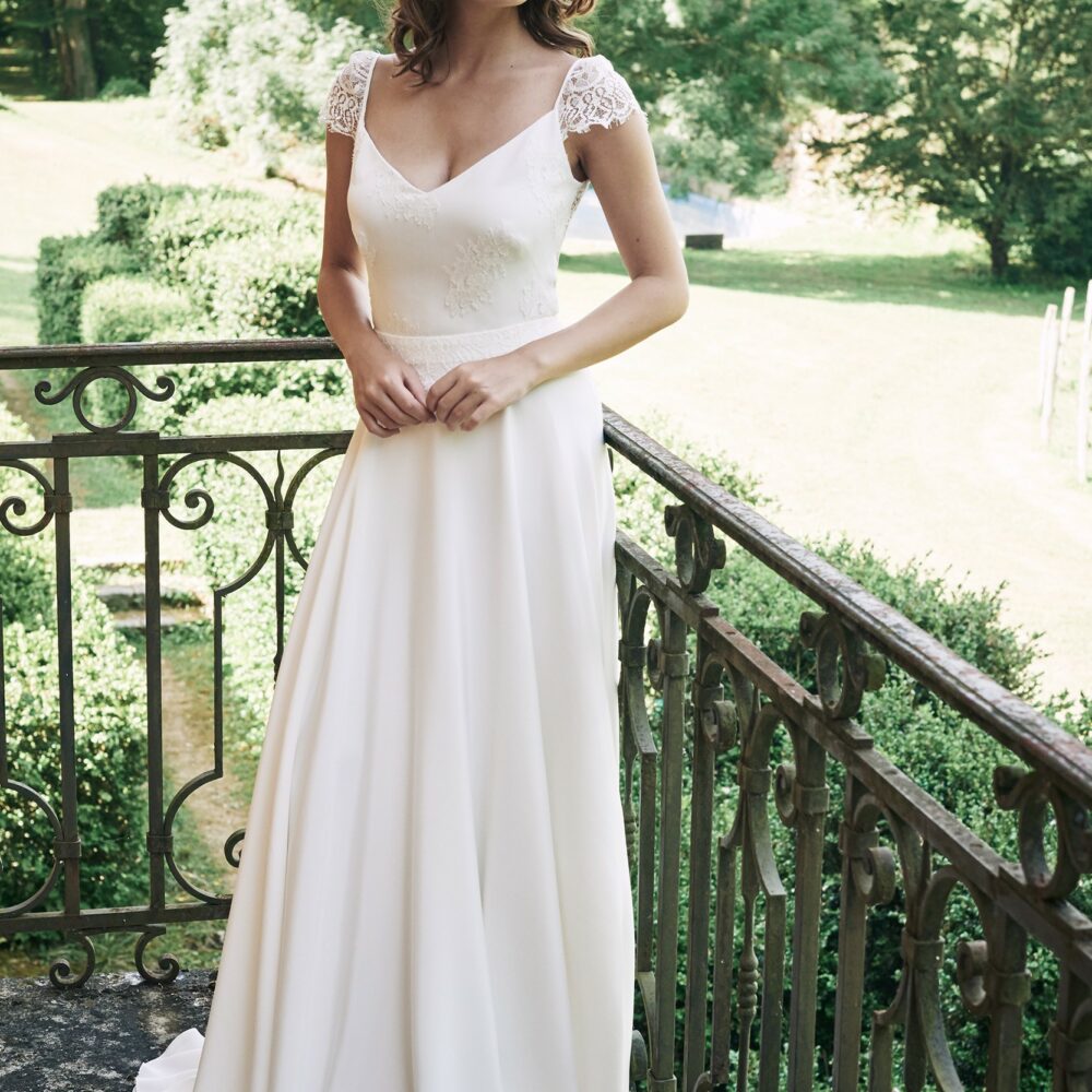 Robe de mariée Mathilde Marie - Collection 2017 - La Soeur de la Mariée Blog Mariage