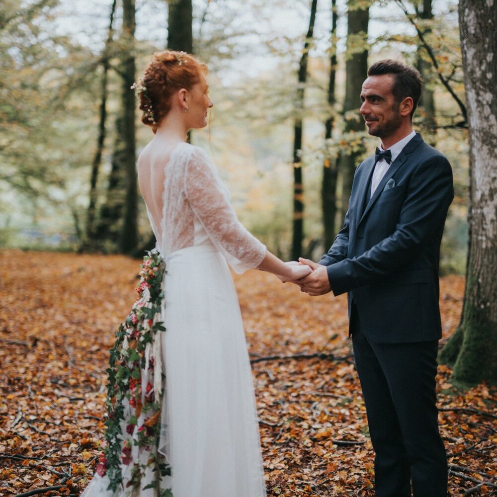 cérémonie-laïque-mariage-automne-forêt-la-soeur-de-la-mariee-blog-mariage