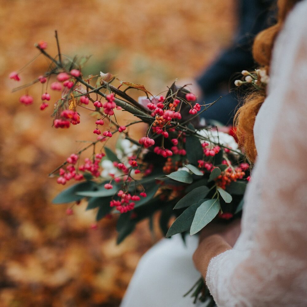 cérémonie-laïque-mariage-automne-forêt-la-soeur-de-la-mariee-blog-mariage