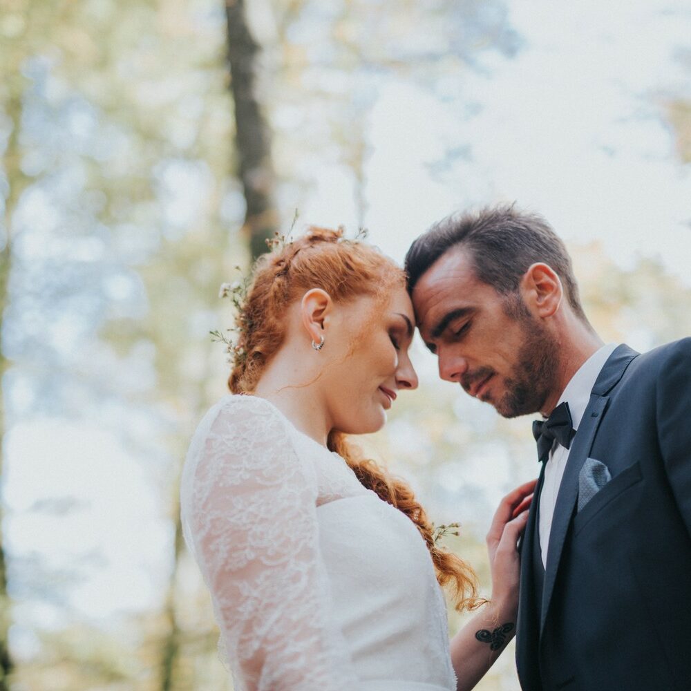 cérémonie-laïque-mariage-automne-forêt-la-soeur-de-la-mariee-blog-mariage