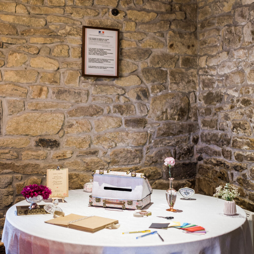 livre-d-or-urne-mariage-vintage-finistere-bretagne-lasoeurdelamariee-blog-mariage