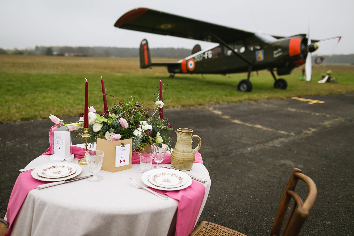 mariage-aerodrome-inspiration-avion-bourgogne-MollyGraphy-lasoeurdelamariee-blog-mariage