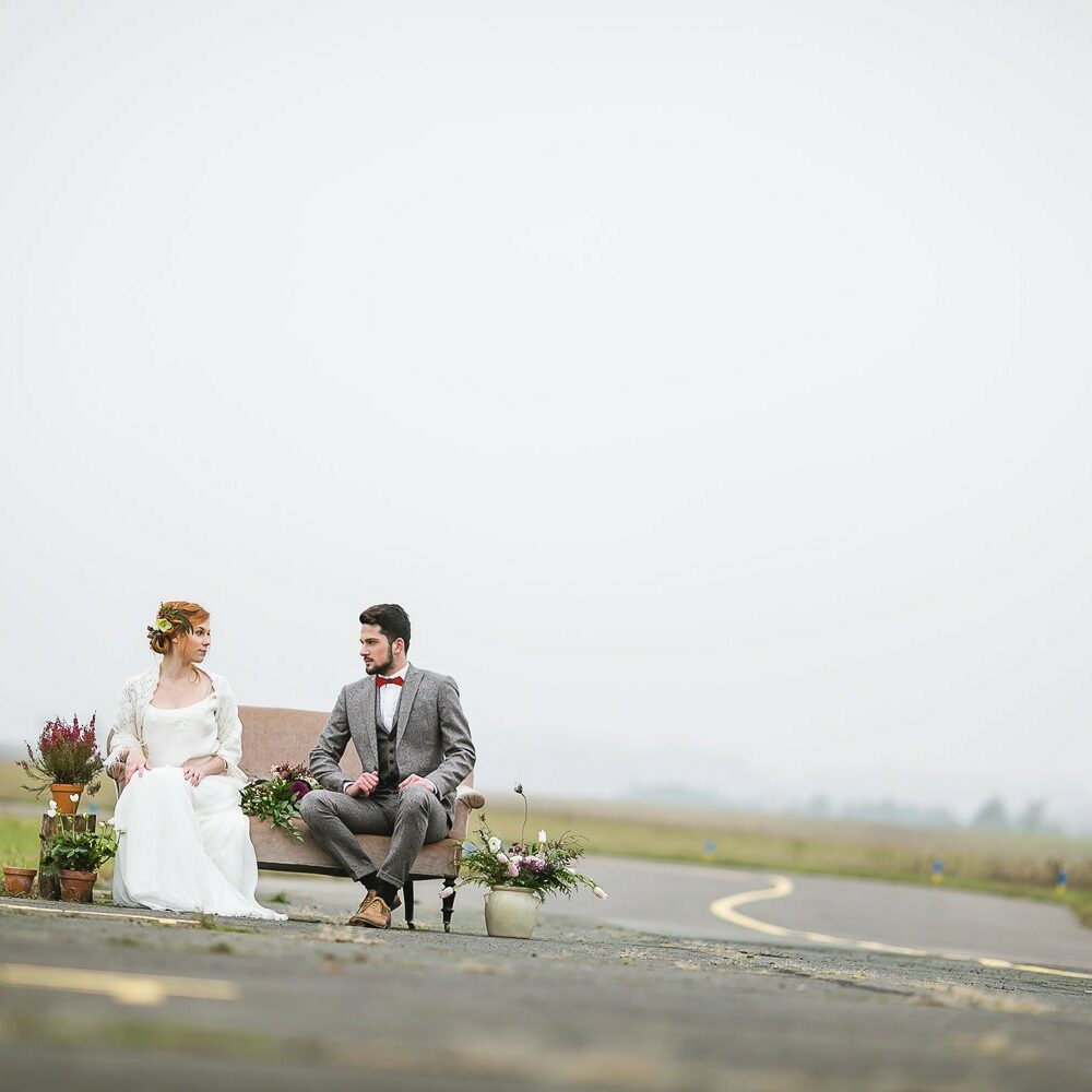 mariage-aerodrome-inspiration-avion-bourgogne-MollyGraphy-lasoeurdelamariee-blog-mariage