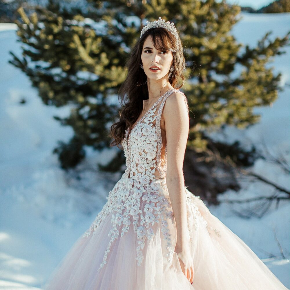 shooting-inspiration-dark-romance-mariage-romantique-glamour-hiver-neige-lasoeurdelamariee-blog-mariage