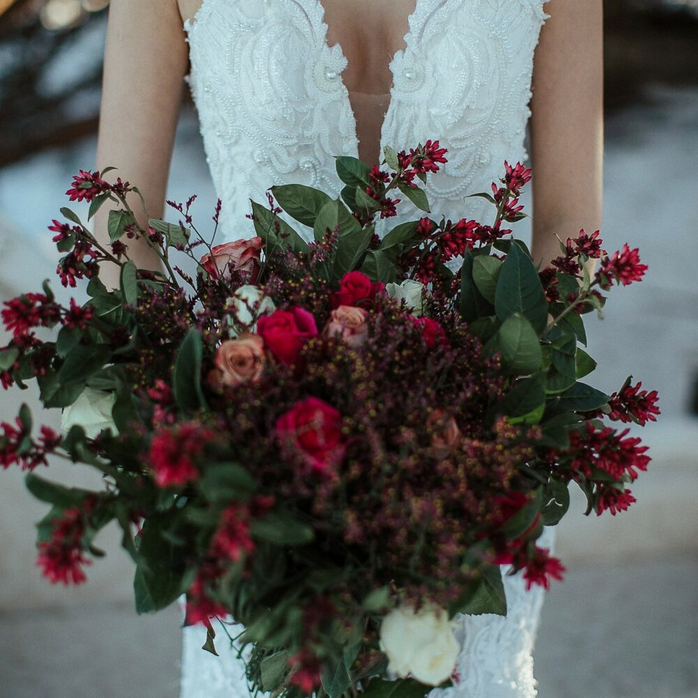 shooting-inspiration-dark-romance-mariage-romantique-glamour-hiver-neige-lasoeurdelamariee-blog-mariage