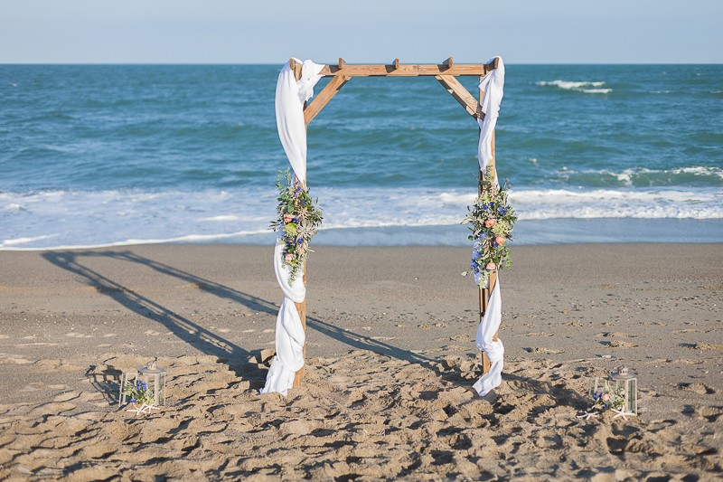 arche-mariage-plage-mer-sable-lasoeurdelamariee-blog-mariage