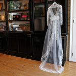 manteau-robe-de-mariee-Elsa-Gary-Collection-2018-la-soeur-de-la-mariee-blog-mariage