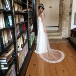 manteau-tulle-robe-de-mariee-Elsa-Gary-Collection-2018-la-soeur-de-la-mariee-blog-mariage