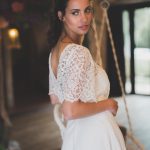 Robe de mariée bustier en cuir blanc et top dentelle Les Mariées Fox - Louise