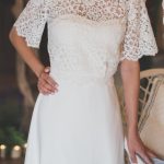 Robe de mariée bustier en cuir blanc et top dentelle Les Mariées Fox - Louise