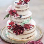 Naked wedding cake rouge
