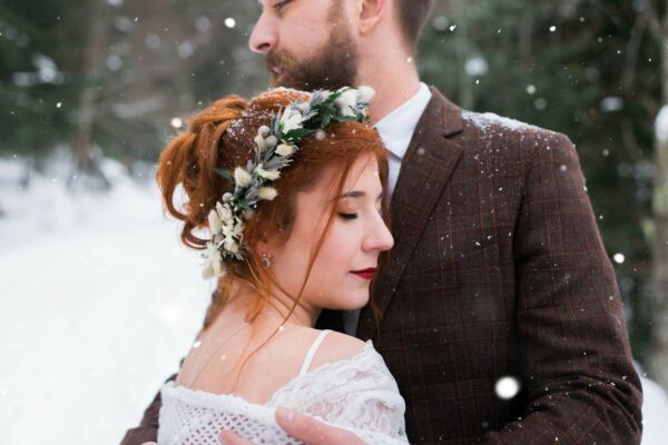 Shooting d’un mariage sous la neige des Pyrénées – La Sœur de la Mariée