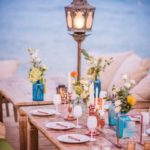 Décoration d'une table de mariage sur la plage