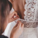 Retouche de la robe de mariée