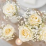 Rose blanche et gypsophile pour décoration de mariage