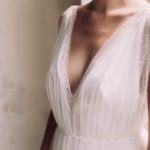 Plume-devant-robe-de-mariee-atelier-swan-collection-2019-lasoeurdelamariee