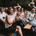 ceremonie-laique-dans-les-bois-finistere-bretagne