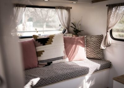 caravane-vintage-photobooth-nicephore-and-co-interieur-cosy