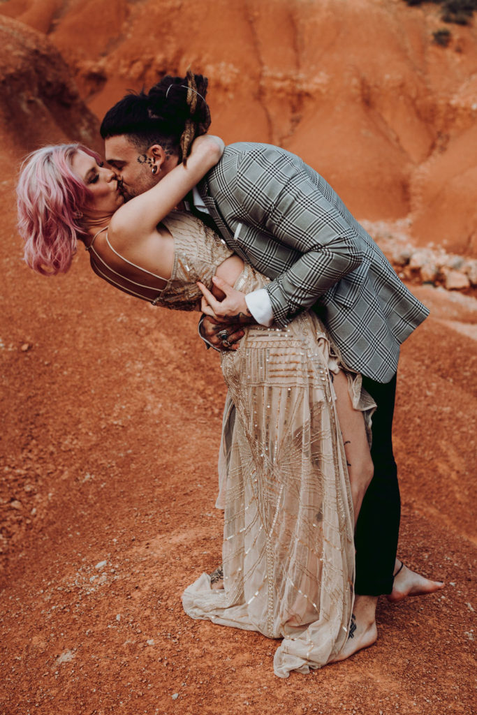 elopement-mariage-sauvage-rock-lasoeurdelamariee