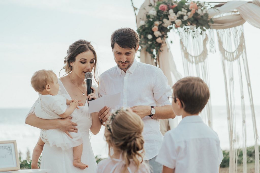 ceremonie-laique-plage-mariage-reunion