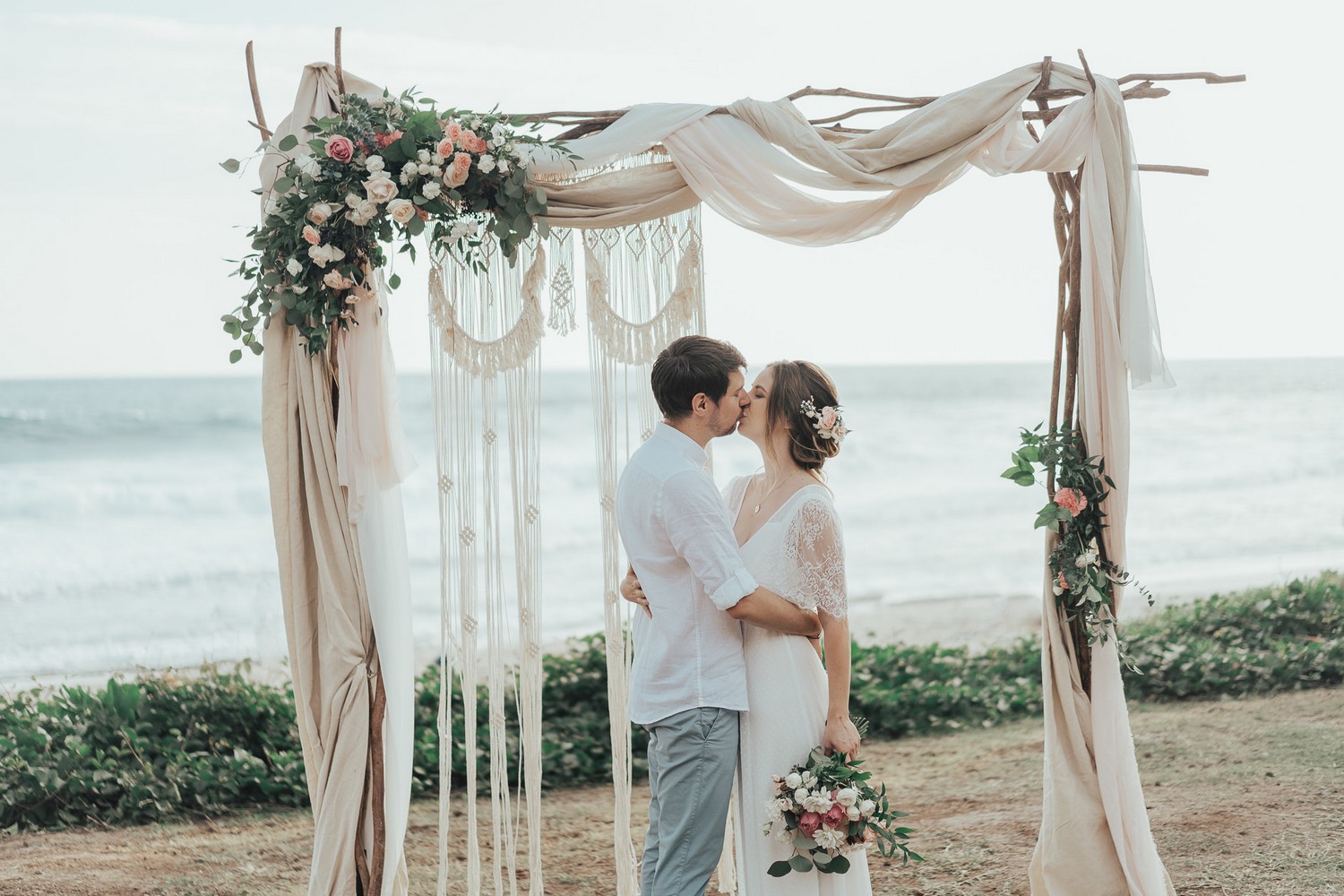 ceremonie-laique-plage-mariage-reunion