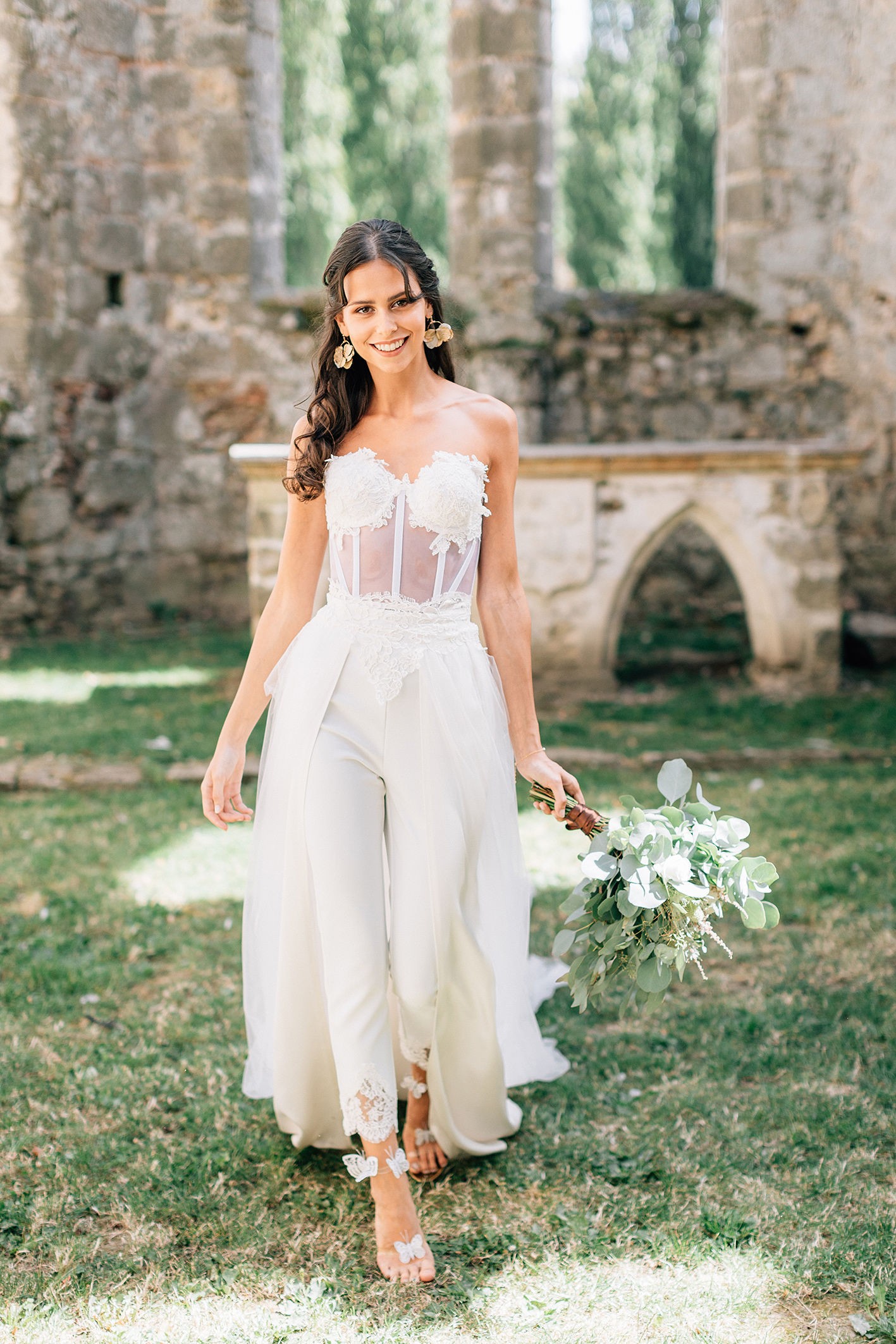 Un mariage au cœur des ruines du Château du Vivier La Sœur de la Mariée