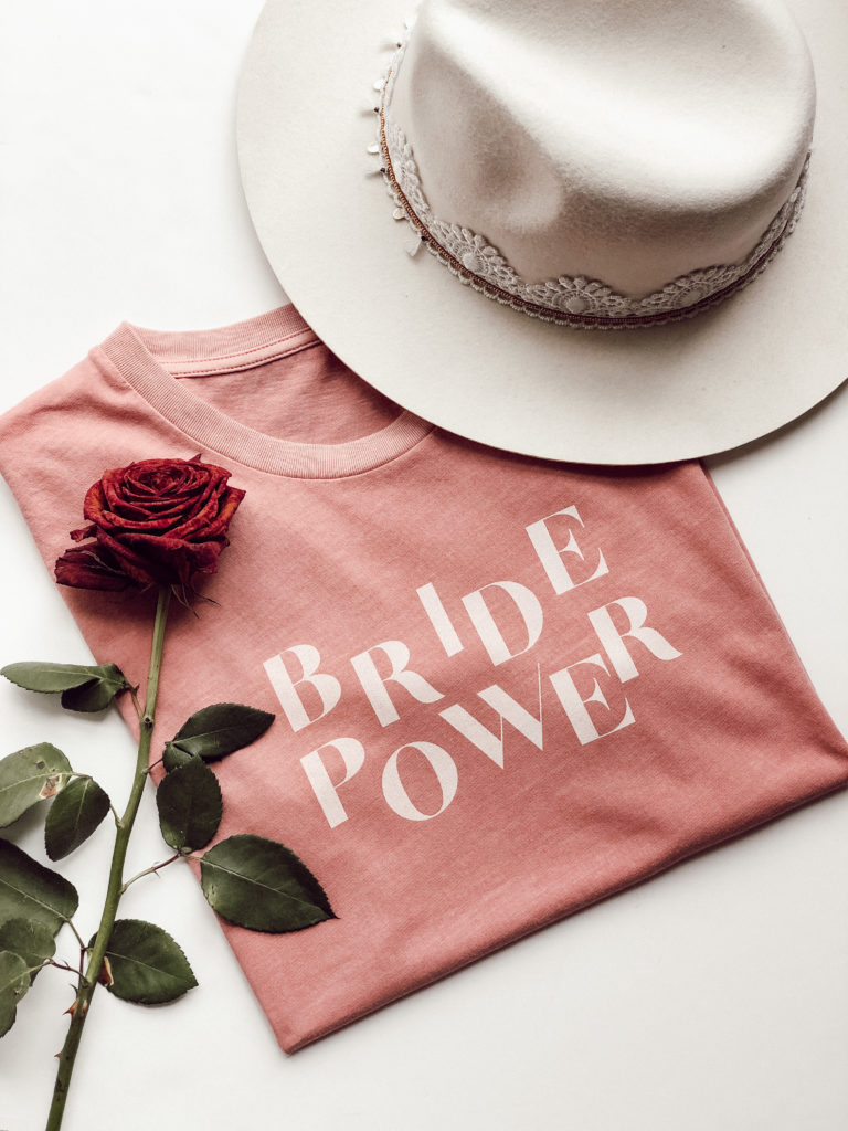 cadeau-noel-future-mariee-t-shirt-mariage-bride-power-duodem