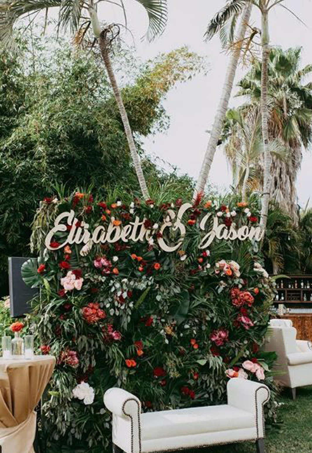 decoration-vegetale-tropicale-photobooth-mariage