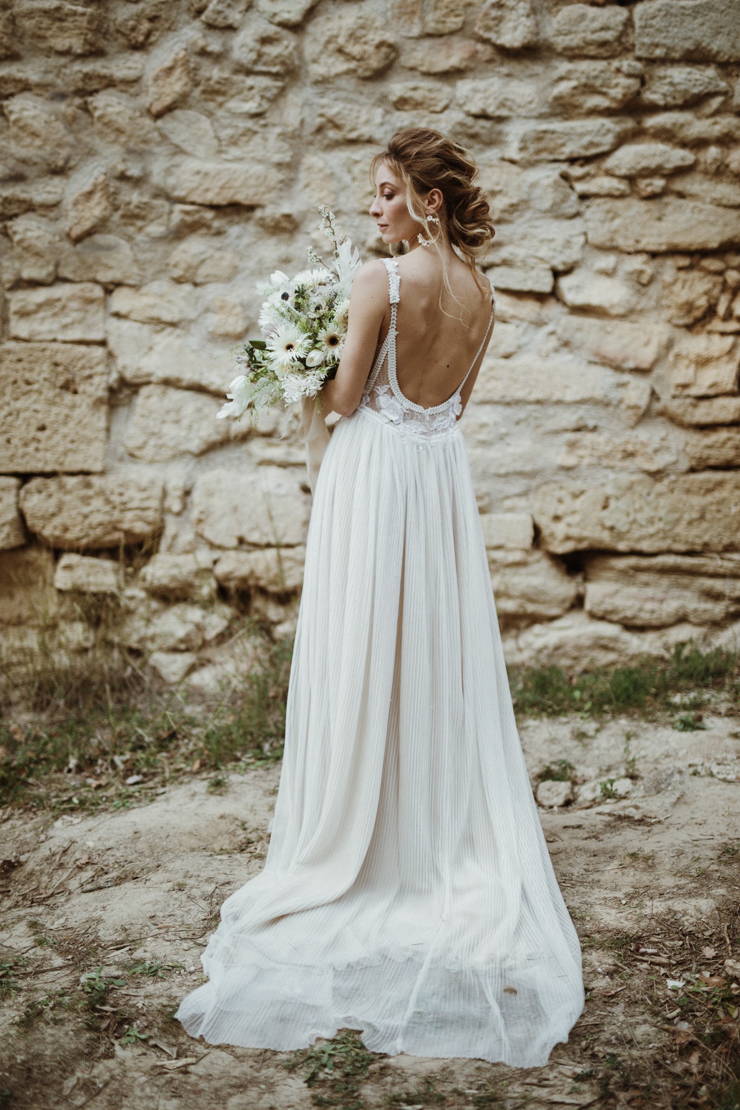 mariage-minimaliste-voilage-provence