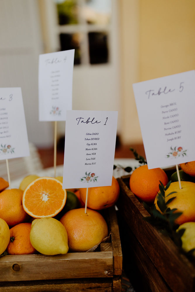 plan-de-table-mariage-avec-orange