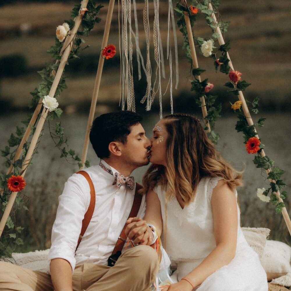 Ambiance Coachella pour un mariage digne d’un festival