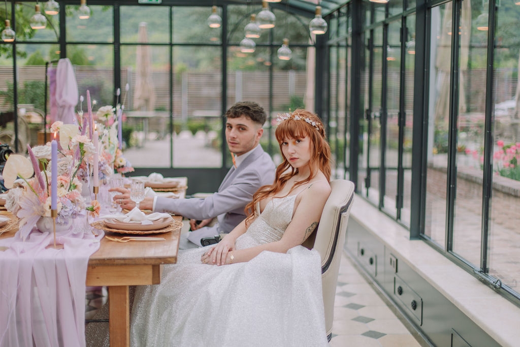 Inspiration pour un mariage violet pastel et orange peps – La Sœur