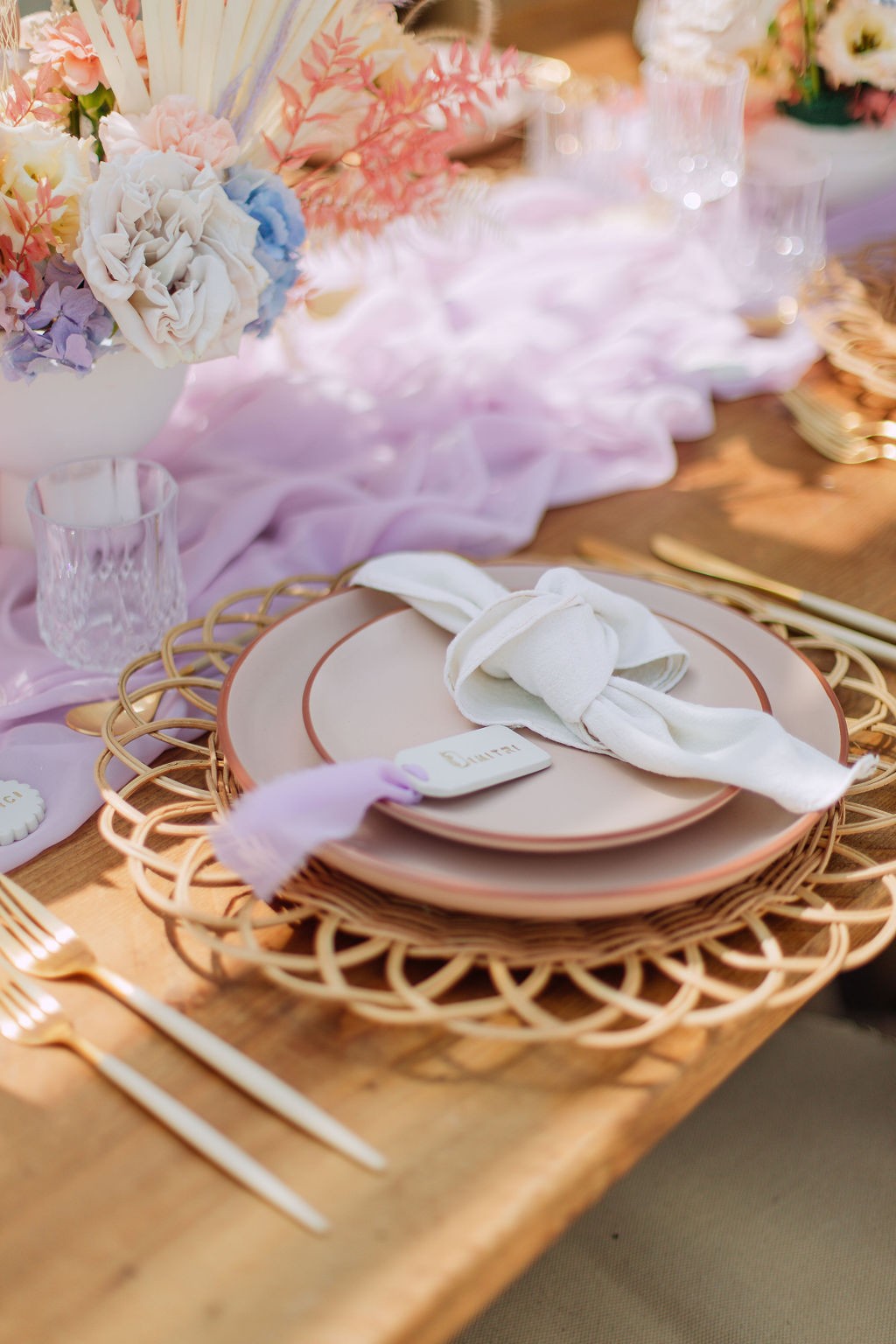 decoration-de-table-violet-pastel
