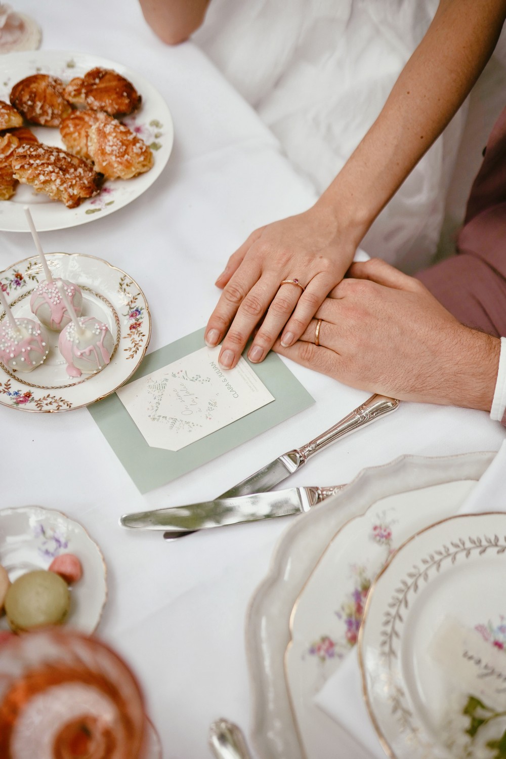 mariage-chic-printanier-a-paris-joannabhmphotographies