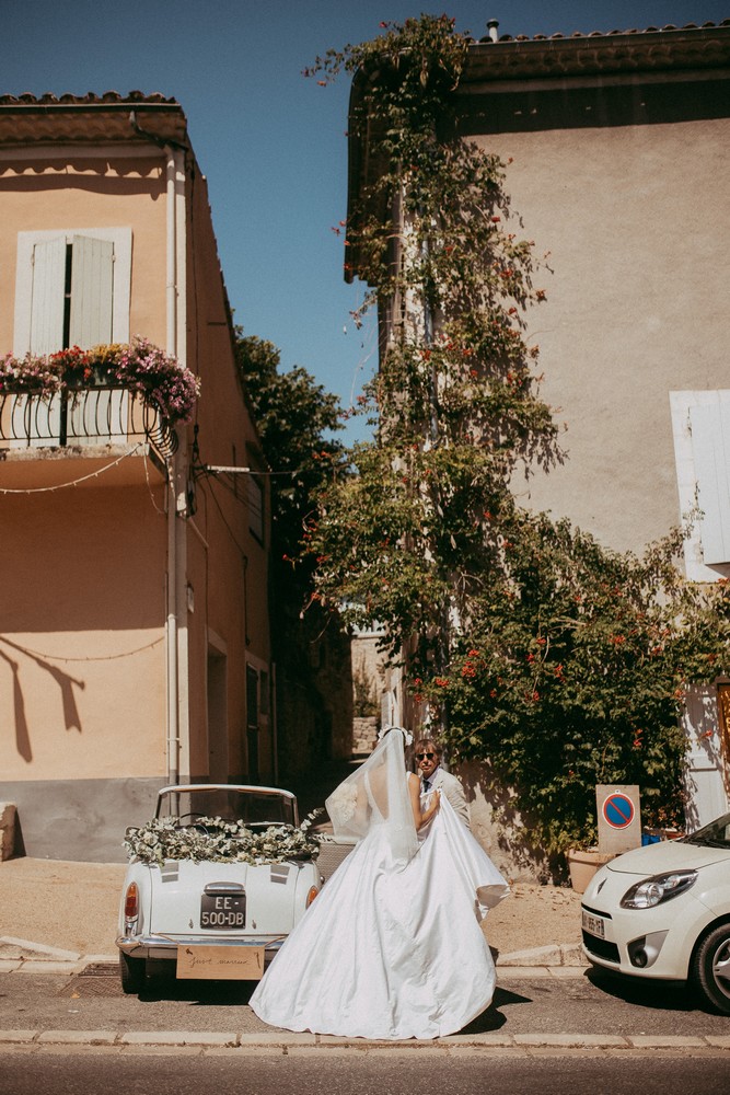 mariage-intime-et-brut-en-Provence-anastasia-bremond-photographie