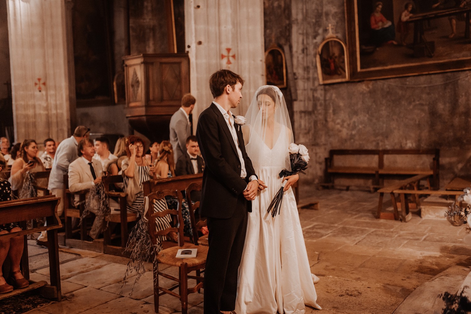 mariage-intime-et-brut-en-Provence-anastasia-bremond-photographie