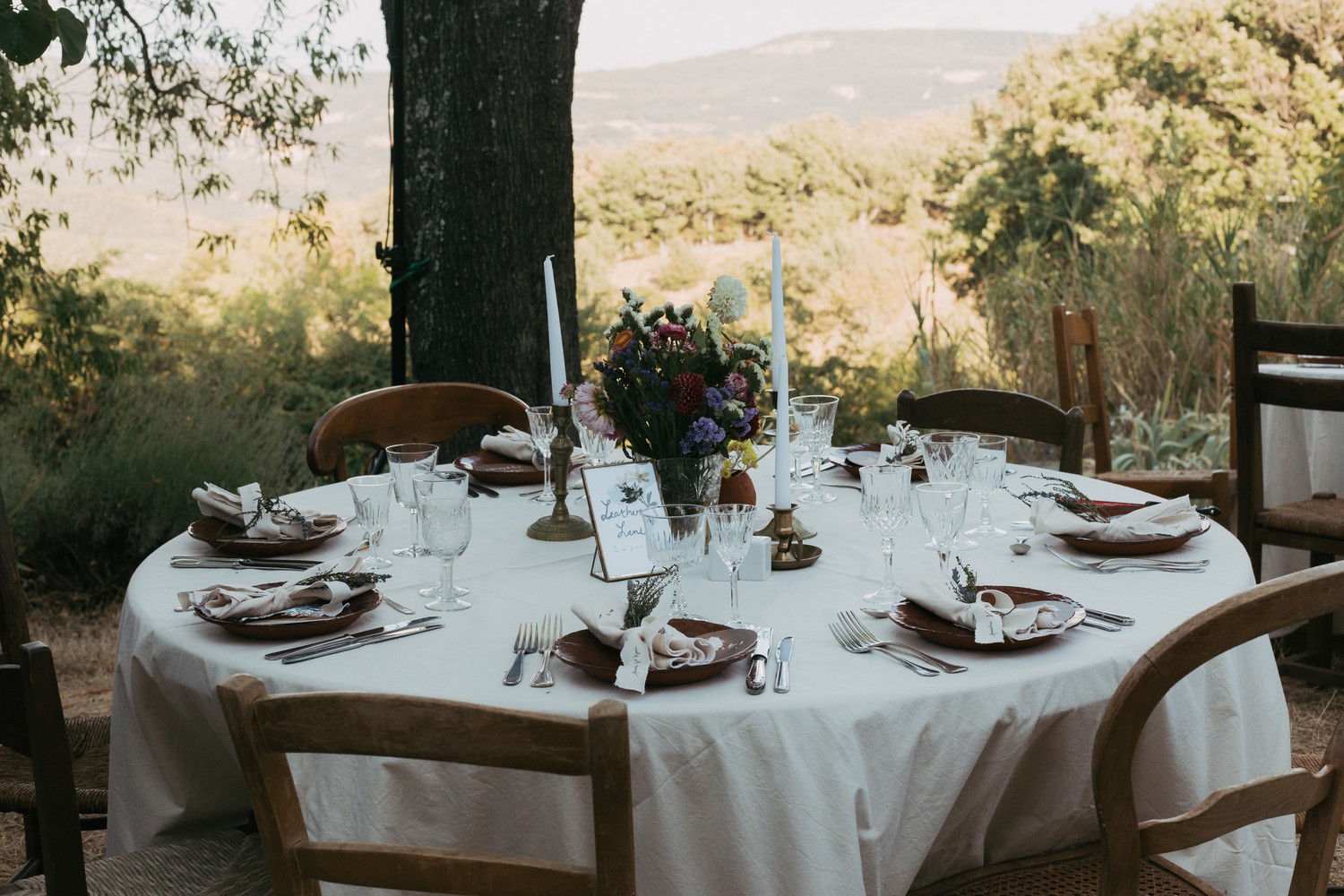 mariage-intime-et-brut-en-Provence-anastasia-bremond-photographie