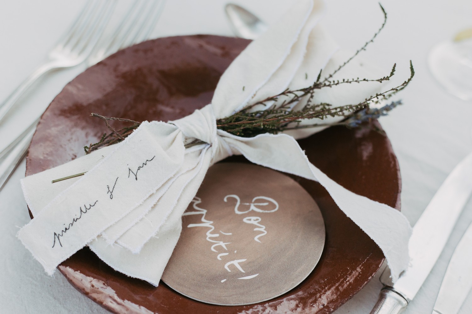 mariage-intime-et-brut-en-Provence-anastasia-bremond-photographie