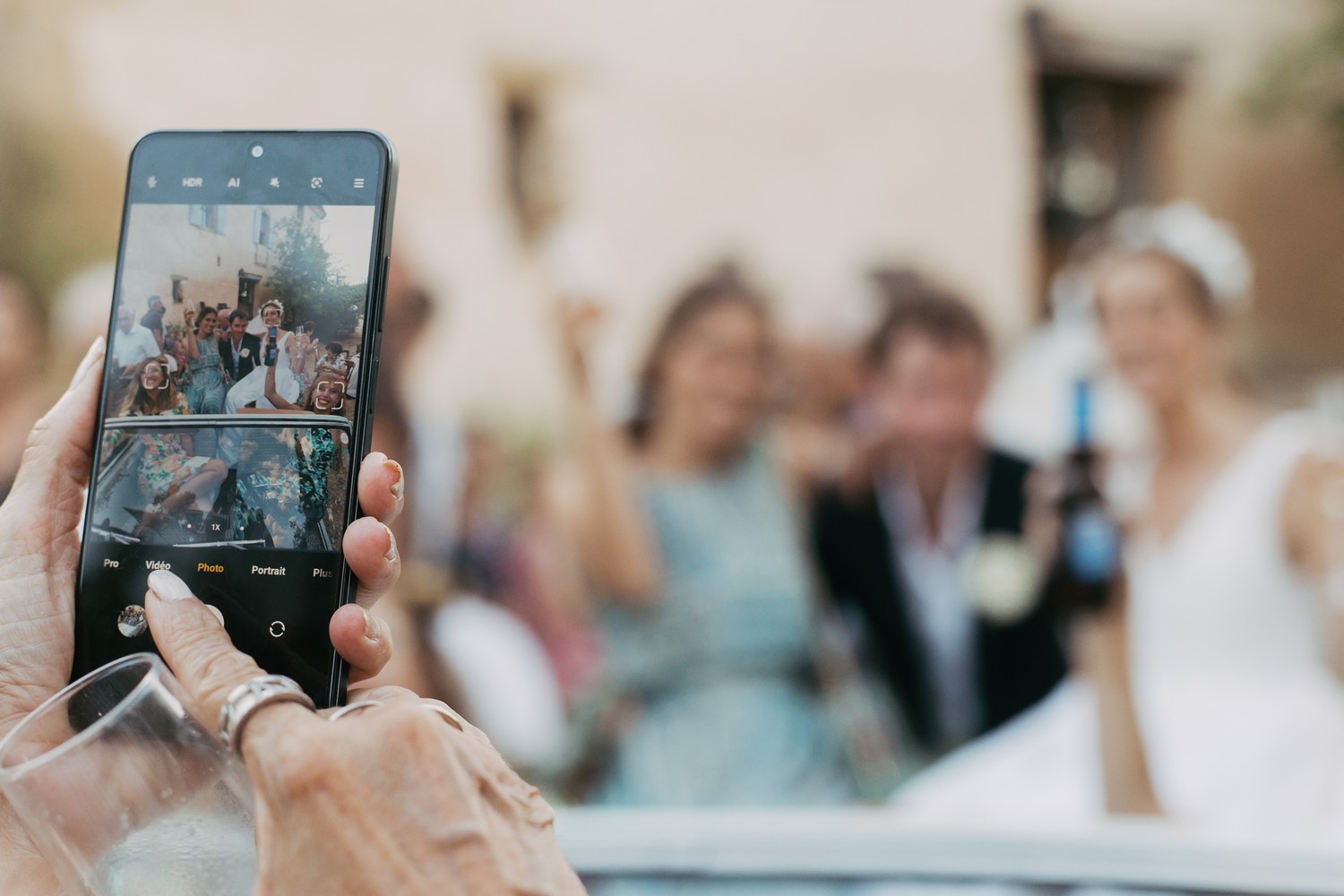 mariage-intime-et-brut-en-Provence-anastasia-bremond-photographie