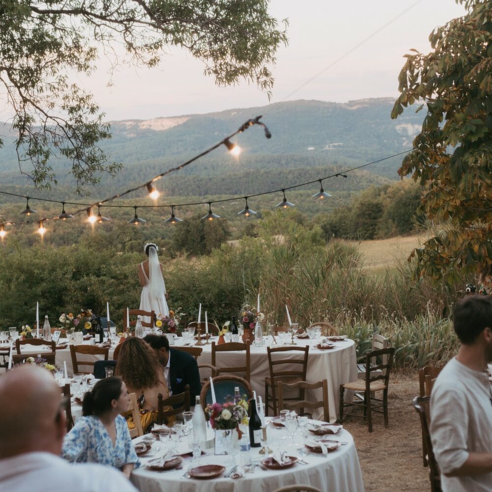 Le mariage intime de Priscille et Jan en Provence