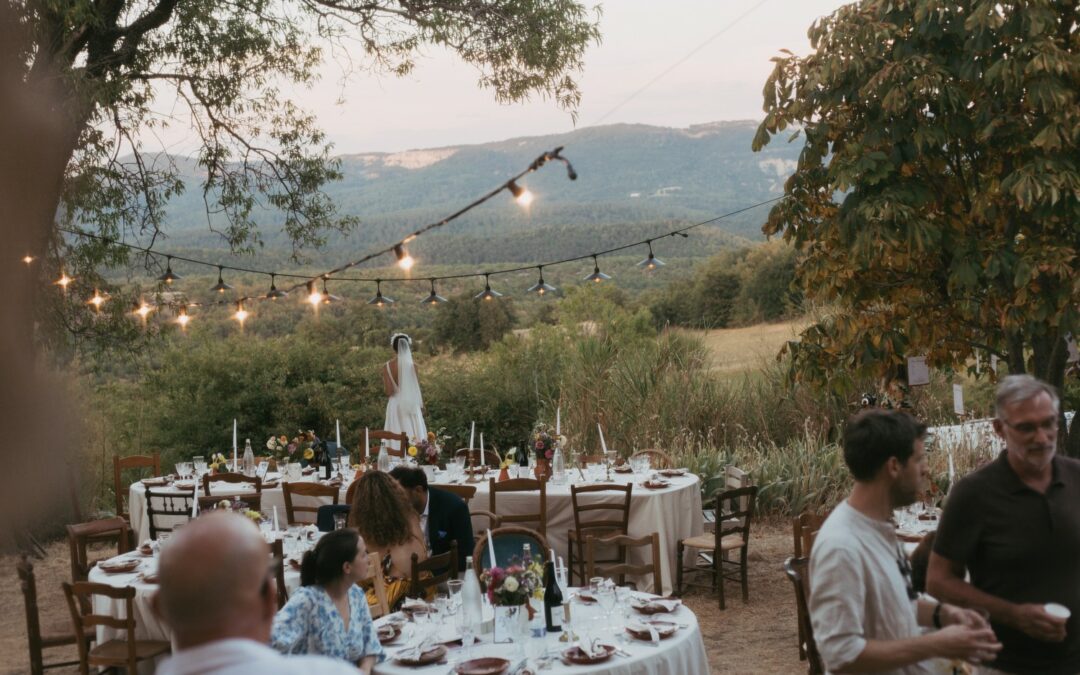 Le mariage intime de Priscille et Jan en Provence