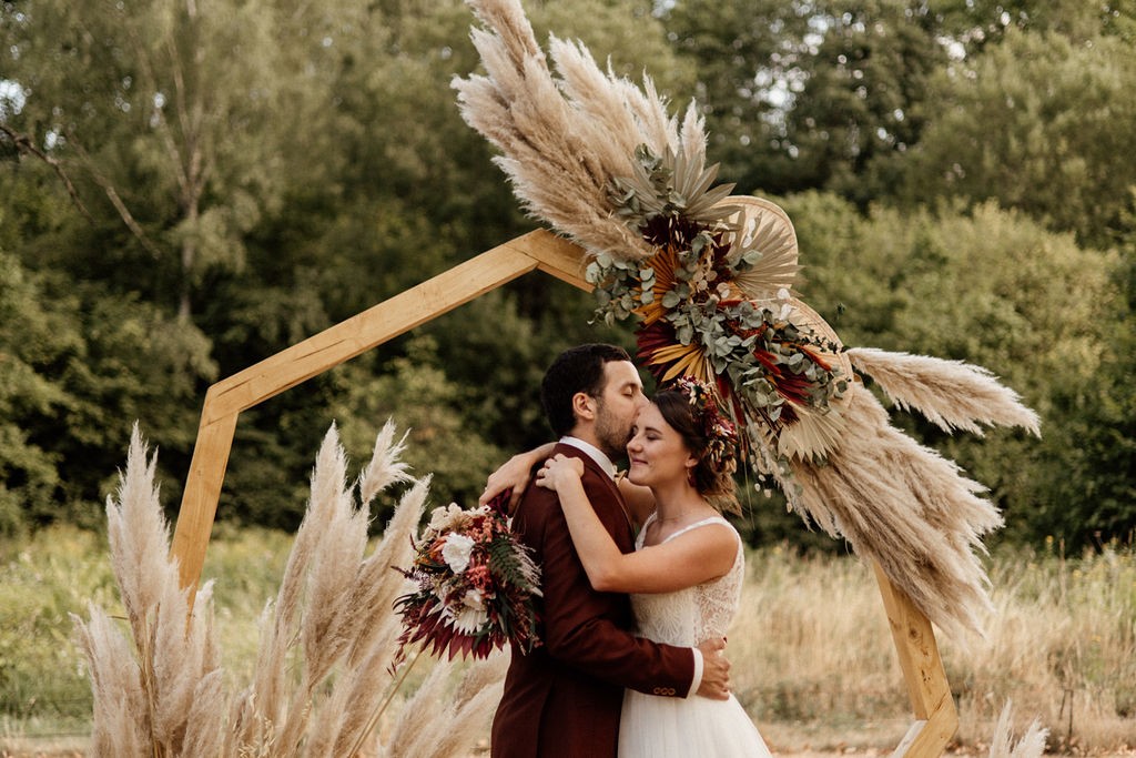 Mariage champêtre avec de la pampa et du terracotta