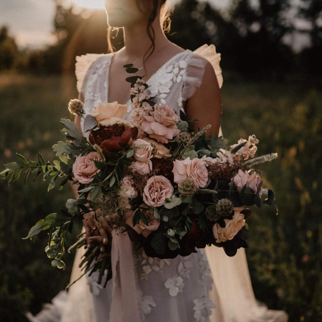 Exemple d'une photographie de mariage en style moody