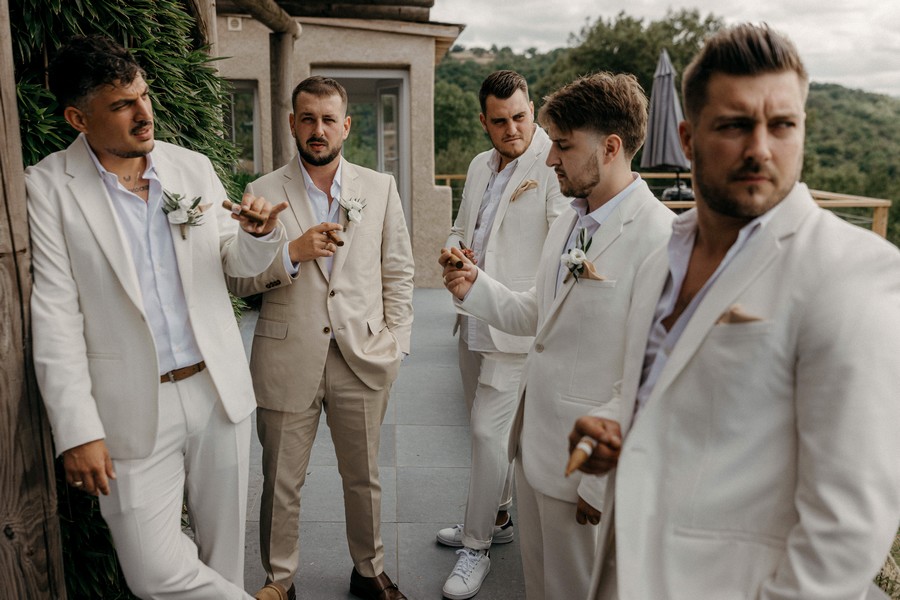 Costumes de mariage homme 2023 : sélection des plus tendances !