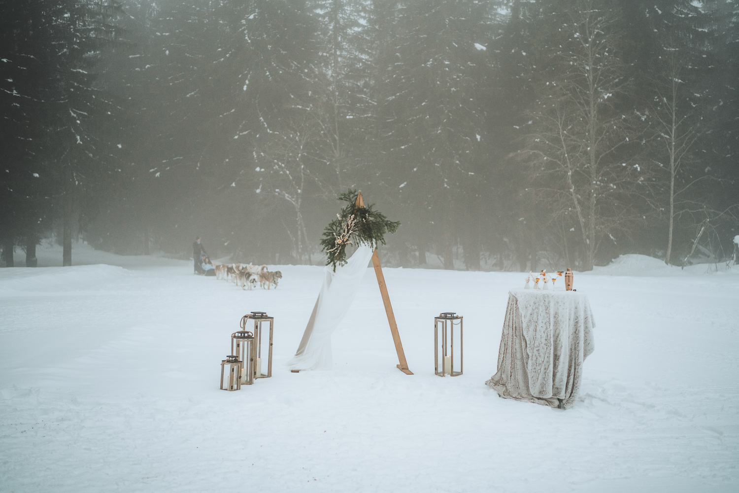 cérémonie laïque dans la neige