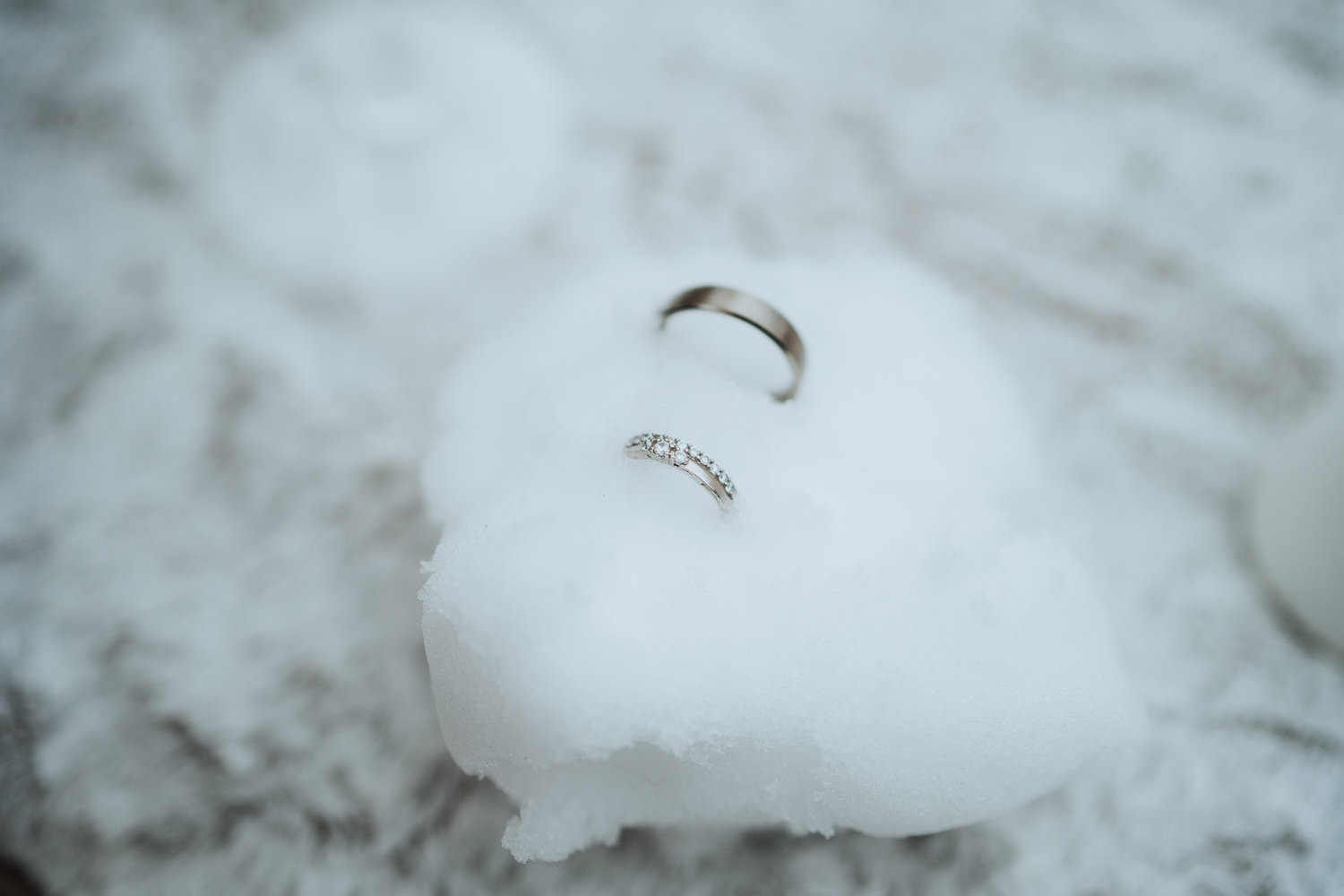 cérémonie laïque dans la neige