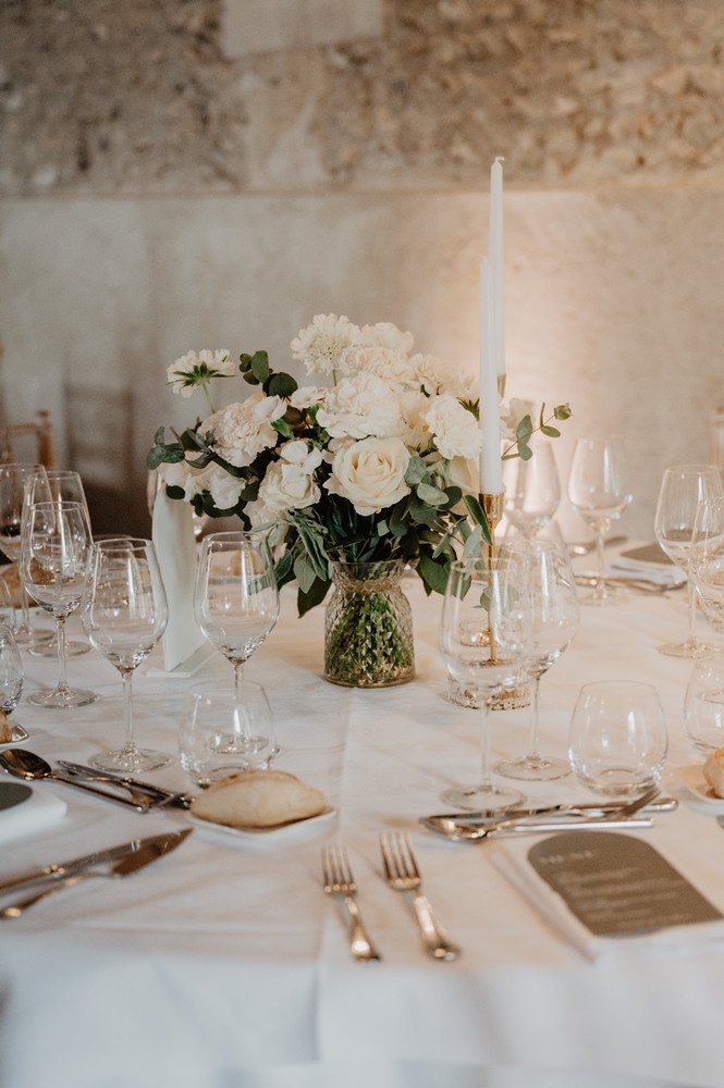 mariage chic et vert sauge à la Ferme du Roy dans l'Oise