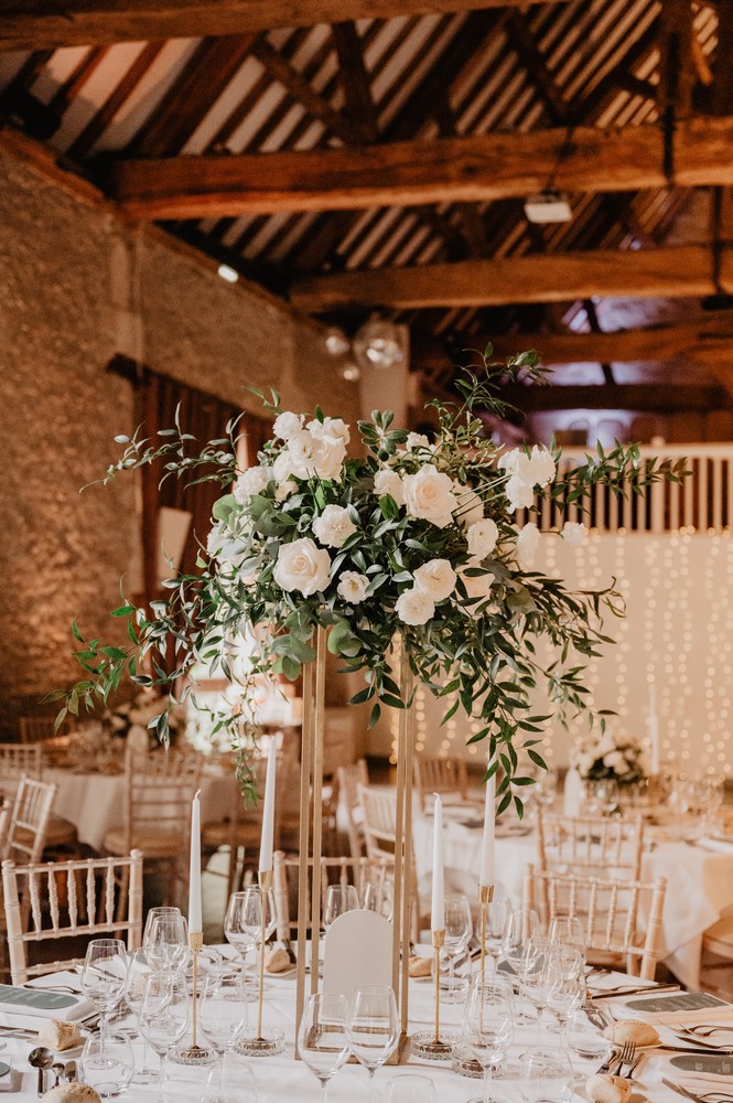 mariage chic et vert sauge à la Ferme du Roy dans l'Oise