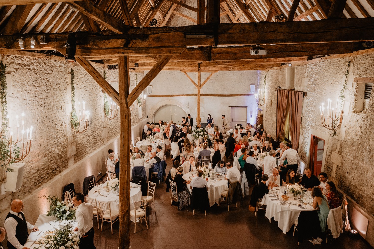 mariage-chic-vert-sauge-ferme-du-roy-oise-leslie-cure-photographie