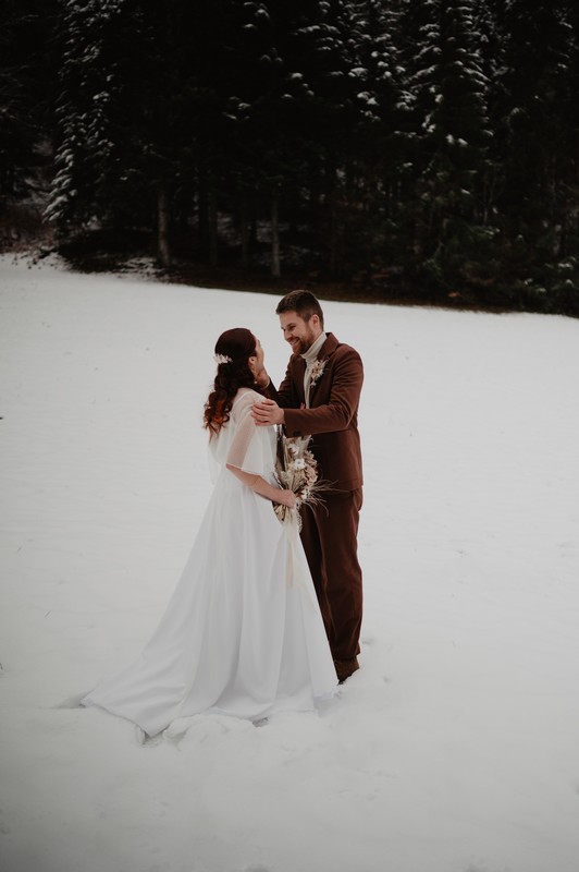 mariage boho-romantique dans la neige